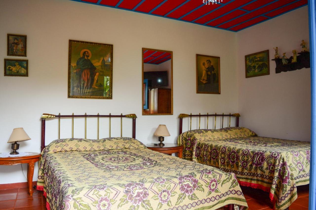 Bed and Breakfast Finca La Colina Каларка Экстерьер фото