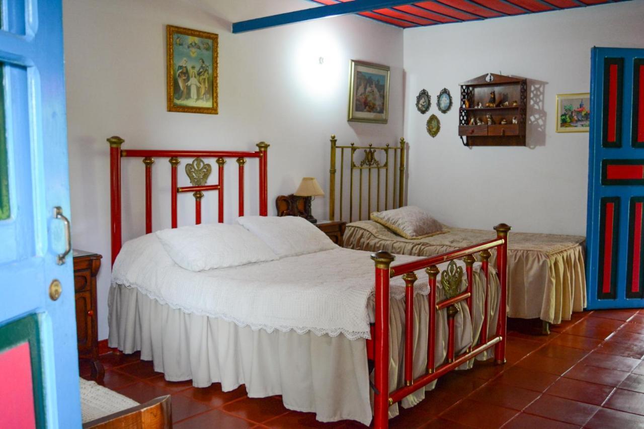 Bed and Breakfast Finca La Colina Каларка Экстерьер фото